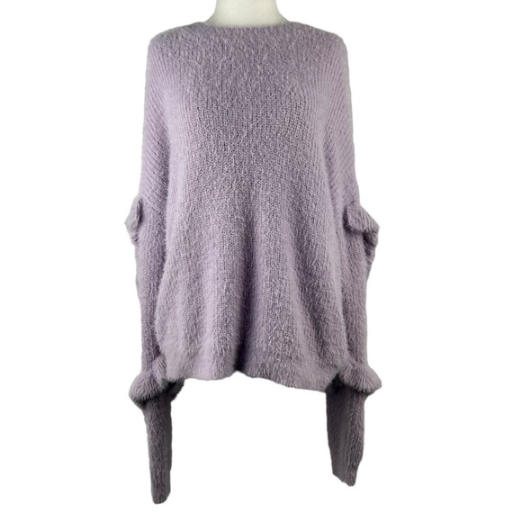 𝅺chelsea & VIOLET CREW NECK LAVENDER COLOR SLOUCH SWEATER WITH RUFFLED‎ DETAIL - Picture 1 of 11